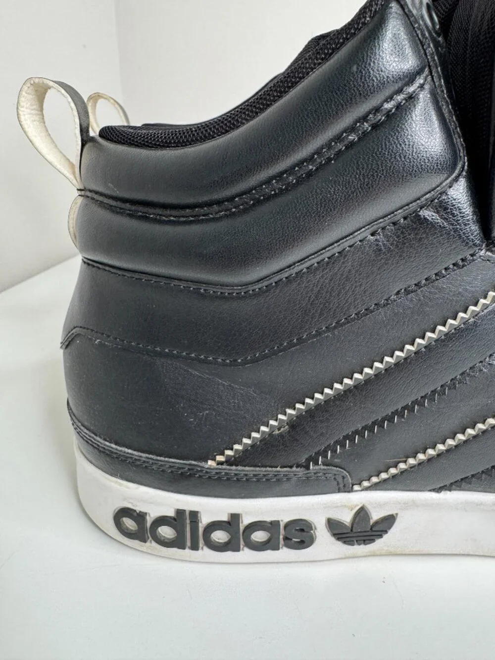 Adidas Originals Black Leather High Top Lace Up Sneakers Mens 10.5 Trefoil Tongu